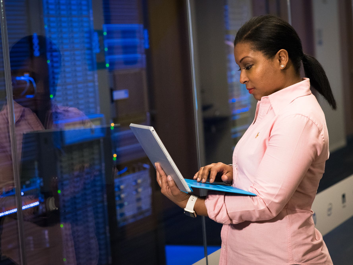 Managed server infrastructure in a modern data center